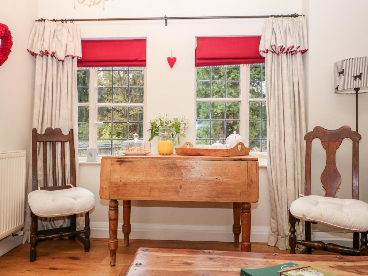 October Cottage Stroud  Εξωτερικό φωτογραφία